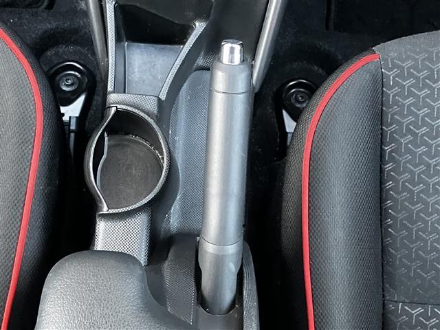 ライズ Ｚ　追従クルーズ　ＢＬＵＥＴＯＯＴＨ　車線逸脱　シートＨ　アイドリングＳＴＯＰ　フルセグテレビ　横滑り防止機能　オートライト　ＬＥＤヘッドライト　寒冷地仕様　１オーナー車　エアバッグ　スマートキ　４ＷＤ車（28枚目）