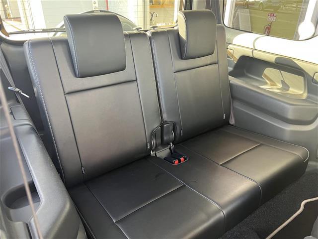 ジムニー ランドベンチャー　前席パワーウインドウ　助手席エアバック　運転席エアバッグ　４ＷＤ車　キーレス付　ＰＳ　ＡＢＳ付　シートヒータ　ＥＴＣ　ターボー　ＡＴエアコン（11枚目）