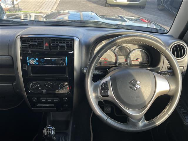 ジムニー ランドベンチャー　前席パワーウインドウ　助手席エアバック　運転席エアバッグ　４ＷＤ車　キーレス付　ＰＳ　ＡＢＳ付　シートヒータ　ＥＴＣ　ターボー　ＡＴエアコン（26枚目）