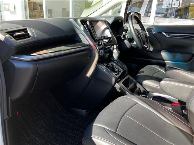 アルファード ２．５Ｓ　Ｂｌｕｅｔｏｏｔｈ音楽　両側電動パワースライドドア　ＬＫＡＳ　クリソナ　ＡＨＢ　サンル－フ　地上デジタル　Ｗエアコン　フルオートエアコン　横滑り防止　ナビ＆ＴＶ　パワーステアリング　ＬＥＤランプ　ＳＤ（21枚目）