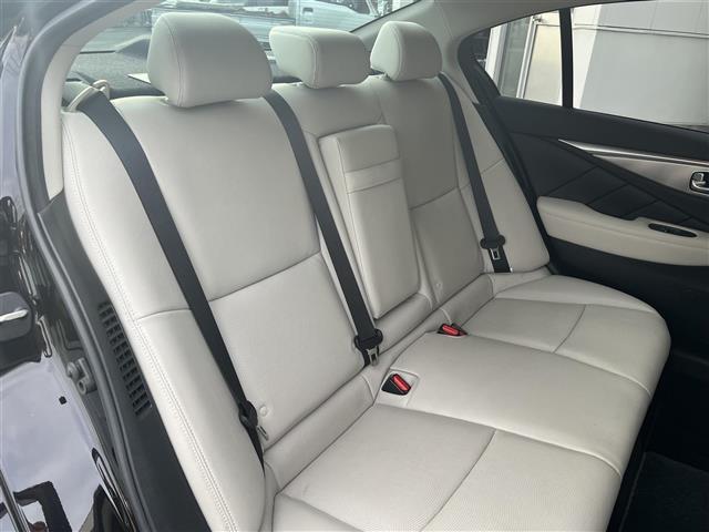 スカイライン 350GTハイブリッドタイプSPクールエクスクルシブ 純正ナビ フルセグTV BOSE BluetoothAudio アラウンドビューカメラ インテリジェントセーフティ レザーシート(14枚目)