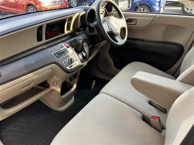 Ｎ－ＯＮＥ Ｇ　Ｂｌｕｅｔｏｏｔｈ音楽　Ｓキー　オ－トエアコン　後カメラ　キーレス　運転席エアバック　運転席助手席エアバック　ＡＢＳ　ＰＷ　ＰＳ（19枚目）