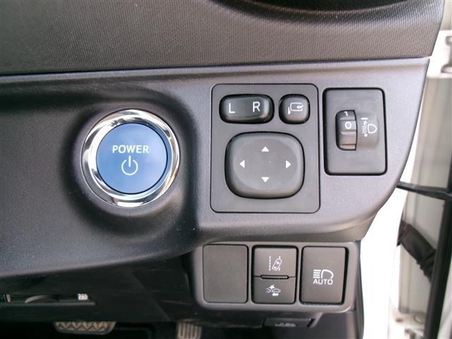 アクア Ｓスタイルブラック　クリアランスソナ　Ｂｌｕｅｔｏｏｔｈ音楽　エコモード　車線逸脱アラート　記録簿有　ＳＤナビゲーション　Ｒカメラ　キーレスキー　ＡＨＢ　運転席エアバック　両席エアバック　シ－トヒ－タ－　ＥＴＣ２．０（8枚目）