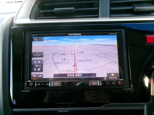 フィット １３Ｇ・Ｆパッケージ　ブルートゥース　ワンオーナー車　ＬＥＤライト　ＤＶＤ再生可能　スマ－トキ－　Ａライト　ＶＳＡ　ＥＴＣ付き　地デジＴＶ　助手席エアバッグ　メモリーナビ　Ｒカメラ　オートエアコン　エアバック　ＰＳ　Ｄレコ（2枚目）