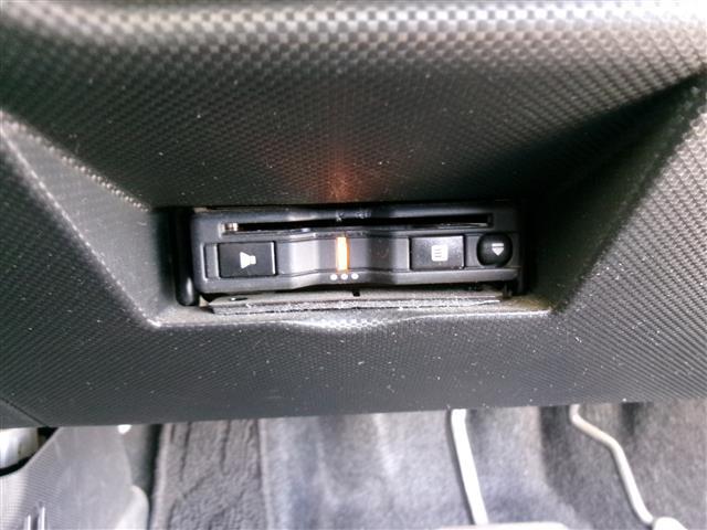 ロッキー プレミアム　衝突軽減システム　ＢＴオーディオ　シートＨ　ＥＴＣ車載器　車線逸脱警報　ＵＳＢ　スマ－トキ－　クルーズコントロール　地デジ　キーフリーシステム　サイドエアバッグ　エアコン　エアバッグ　ドラレコ　ＡＢＳ（8枚目）