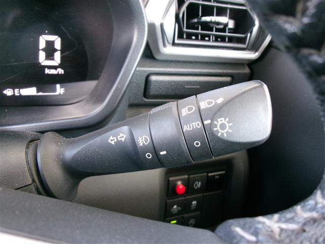 ロッキー プレミアム　衝突軽減システム　ＢＴオーディオ　シートＨ　ＥＴＣ車載器　車線逸脱警報　ＵＳＢ　スマ－トキ－　クルーズコントロール　地デジ　キーフリーシステム　サイドエアバッグ　エアコン　エアバッグ　ドラレコ　ＡＢＳ（12枚目）