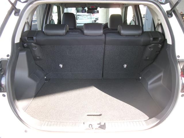 ロッキー プレミアム　衝突軽減システム　ＢＴオーディオ　シートＨ　ＥＴＣ車載器　車線逸脱警報　ＵＳＢ　スマ－トキ－　クルーズコントロール　地デジ　キーフリーシステム　サイドエアバッグ　エアコン　エアバッグ　ドラレコ　ＡＢＳ（23枚目）