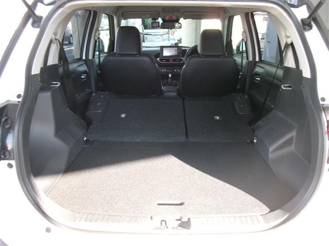 ロッキー プレミアム　衝突軽減システム　ＢＴオーディオ　シートＨ　ＥＴＣ車載器　車線逸脱警報　ＵＳＢ　スマ－トキ－　クルーズコントロール　地デジ　キーフリーシステム　サイドエアバッグ　エアコン　エアバッグ　ドラレコ　ＡＢＳ（24枚目）