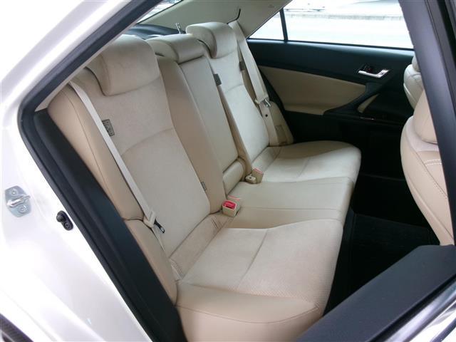 マークＸ プレミアム　Ｂｌｕｅｔｏｏｔｈ音楽　ＥＳＣ　スマキー　エアコン　ＥＴＣ車載器　フルセグ地デジ　オートクルーズ　ワンオーナー　パワーシート　キーフリー　ナビ＆ＴＶ　パワーウインド　ＡＢＳ　エアバッグ　ＳＤ　パワステ（14枚目）