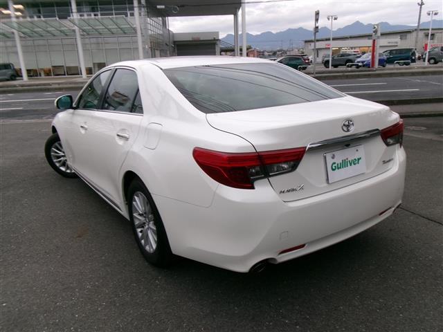 マークＸ プレミアム　Ｂｌｕｅｔｏｏｔｈ音楽　ＥＳＣ　スマキー　エアコン　ＥＴＣ車載器　フルセグ地デジ　オートクルーズ　ワンオーナー　パワーシート　キーフリー　ナビ＆ＴＶ　パワーウインド　ＡＢＳ　エアバッグ　ＳＤ　パワステ（25枚目）