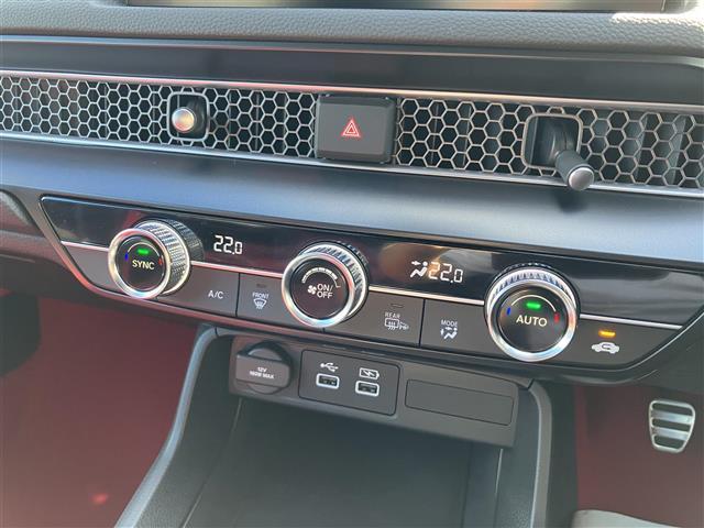 シビック タイプＲ　登録済未使用車　ホンダセンシング　ホンダコネクトディスプレイ　バックカメラ　Ｂｌｕｅｔｏｏｔｈ　フルセグＴＶ　ＡｐｐｌｅＣａｒＰｌａｙ　ＡｎｄｒｏｉｄＡｕｔｏ　スマートキー　プッシュスタート　ＥＴＣ（25枚目）