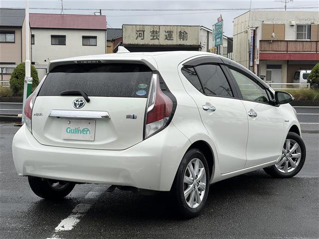 アクア G 純正ナビ フルセグ BT バックカメラ PCS LDA クルコン LEDヘッドライト LEDフォグライト オートライト オートハイビーム ドラレコ スマートキー プッシュスタート ビルトインETC(3枚目)