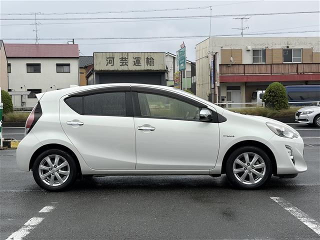 アクア G 純正ナビ フルセグ BT バックカメラ PCS LDA クルコン LEDヘッドライト LEDフォグライト オートライト オートハイビーム ドラレコ スマートキー プッシュスタート ビルトインETC(6枚目)