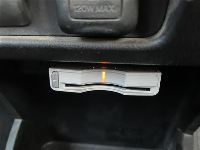 ストリーム RSZ 純正ナビ Bカメラ HIDヘッドライト フォグライト  パドルシフト ステアリングスイッチ HDDナビエディション ETC付 キーレスエントリーキー デュアルエアバッグ リアカメラ DVD ナビ(21枚目)