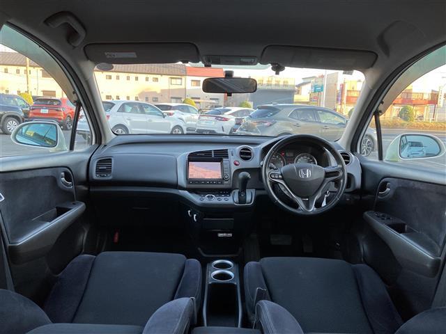 ストリーム RSZ 純正ナビ Bカメラ HIDヘッドライト フォグライト  パドルシフト ステアリングスイッチ HDDナビエディション ETC付 キーレスエントリーキー デュアルエアバッグ リアカメラ DVD ナビ(34枚目)