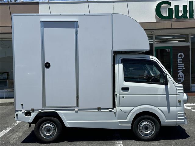 キャリイトラック 8ナンバー キッチンカー フレンチトラック仕様 外部電源 シンク×3 蛇口×3 冷蔵庫 給水ポンプ 給水タンク 排水タンク 室内灯 換気扇 コンセント×3 フローリング レジスター(7枚目)