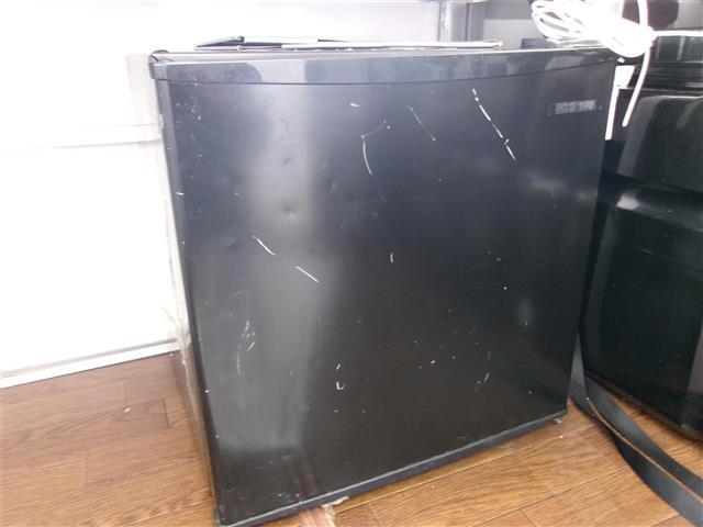 キャリイトラック 8ナンバー キッチンカー フレンチトラック仕様 外部電源 シンク×3 蛇口×3 冷蔵庫 給水ポンプ 給水タンク 排水タンク 室内灯 換気扇 コンセント×3 フローリング レジスター(25枚目)