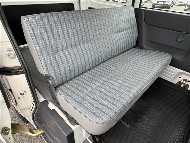 店頭在庫以外にも全国約４万台※の在庫から、ぴったりな１台をご提案します！※２０２３年１０月現在の在庫台数です。売約済の可能性があります。