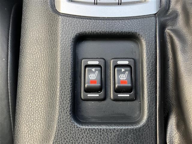 86 GTリミテッド TRDエアロ 社外マフラー TEIN車高調 レイズ18インチAW 純正ナビ ドライブレコーダー シートヒーター 革巻ステアリング クルーズコントロール 革巻きステアリング ステアリングスイッチ エアロ(28枚目)