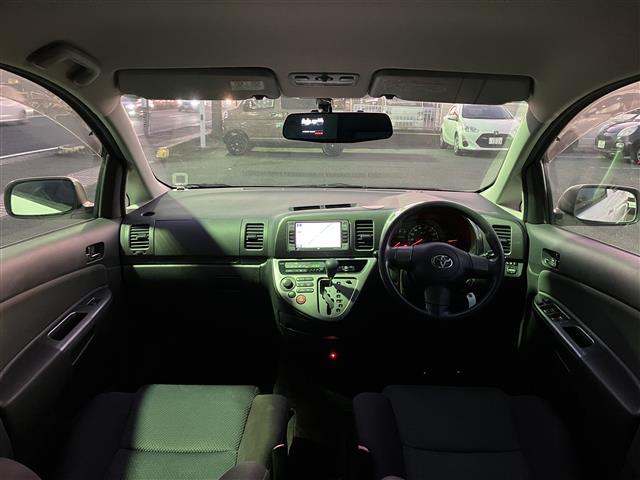 ウィッシュ X 純正ナビ LEDヘッドライト ドラレコ キーレス フロアマット ドアバイザー プライバシーガラス 電格ミラー ABS キーレス エアコン エアバック パワステ パワーウインド(13枚目)