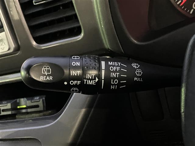 ウィッシュ X 純正ナビ LEDヘッドライト ドラレコ キーレス フロアマット ドアバイザー プライバシーガラス 電格ミラー ABS キーレス エアコン エアバック パワステ パワーウインド(17枚目)