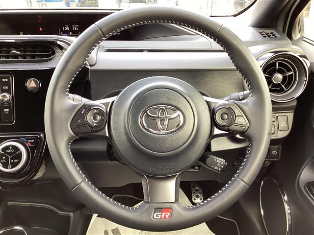 アクア G GRスポーツ レーンキープ Bluetooth 地デジ 盗難防止装置 キーフリー クルコン ABS シートヒーター DVD 横滑り防止機能 スマートキ パワステ メモリナビ オートライト LEDヘッド ナビ&TV(6枚目)