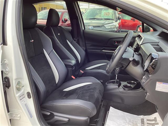 アクア G GRスポーツ レーンキープ Bluetooth 地デジ 盗難防止装置 キーフリー クルコン ABS シートヒーター DVD 横滑り防止機能 スマートキ パワステ メモリナビ オートライト LEDヘッド ナビ&TV(17枚目)