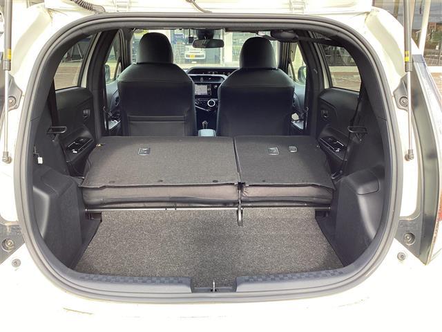 アクア G GRスポーツ レーンキープ Bluetooth 地デジ 盗難防止装置 キーフリー クルコン ABS シートヒーター DVD 横滑り防止機能 スマートキ パワステ メモリナビ オートライト LEDヘッド ナビ&TV(24枚目)