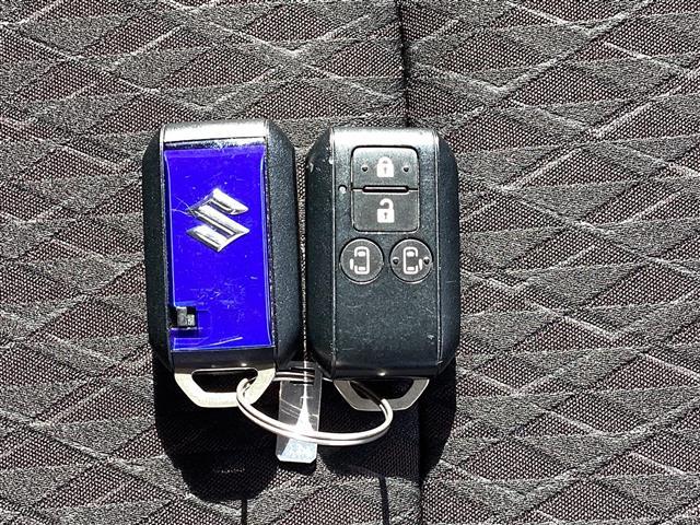 ソリオバンディット ハイブリッドＭＶ　車線逸脱　全周囲モニター　エアロ　ＬＥＤランプ　クルコン　イモビライザー　Ｗエアバック　スマキー　サイドエアＢ　フルセグＴＶ　オートエアコン　ＵＳＢ入力　ドライブレコーダー　ＤＶＤ再生　ＥＴＣ　ＡＢＳ（7枚目）