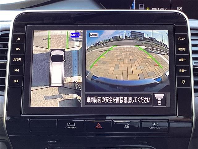 セレナ ｅ－パワー　ハイウェイスターＶ　３６０°カメラ　エマジェンシーブレーキ　ＤＶＤ再生機能　ブルートゥース　地デジ　ミュージックプレイヤー接続可　ＵＳＢ入力　３列シート　ウォークスルー　Ｗエアコン　Ａライト　横滑り防止機能　寒冷地仕様（4枚目）