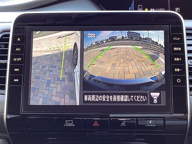 セレナ ｅ－パワー　ハイウェイスターＶ　３６０°カメラ　エマジェンシーブレーキ　ＤＶＤ再生機能　ブルートゥース　地デジ　ミュージックプレイヤー接続可　ＵＳＢ入力　３列シート　ウォークスルー　Ｗエアコン　Ａライト　横滑り防止機能　寒冷地仕様（5枚目）