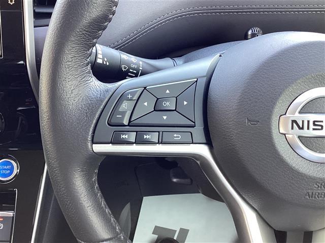 セレナ ｅ－パワー　ハイウェイスターＶ　３６０°カメラ　エマジェンシーブレーキ　ＤＶＤ再生機能　ブルートゥース　地デジ　ミュージックプレイヤー接続可　ＵＳＢ入力　３列シート　ウォークスルー　Ｗエアコン　Ａライト　横滑り防止機能　寒冷地仕様（12枚目）