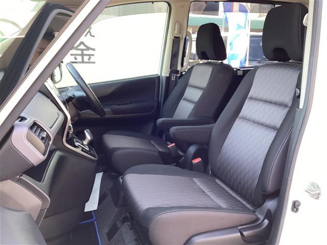 セレナ ｅ－パワー　ハイウェイスターＶ　３６０°カメラ　エマジェンシーブレーキ　ＤＶＤ再生機能　ブルートゥース　地デジ　ミュージックプレイヤー接続可　ＵＳＢ入力　３列シート　ウォークスルー　Ｗエアコン　Ａライト　横滑り防止機能　寒冷地仕様（19枚目）