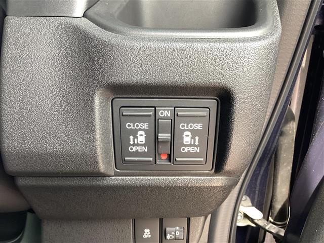 Ｎ－ＢＯＸカスタム ターボ　イモビライザー　車線逸脱　ＡＣＣ　衝突被害軽減　ベンチシート　オートマチックハイビーム　キーフリー　ミュージックプレイヤー接続可　ＥＳＣ　パワステ　ＤＶＤ再生　両席エアバック　サイドエアバッグ　ＡＢＳ（12枚目）