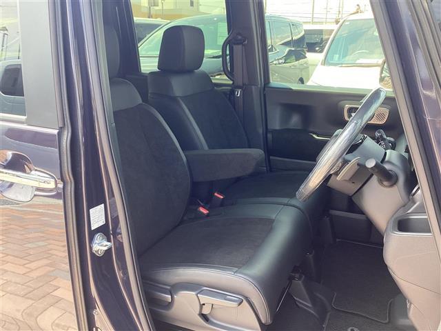 N-BOXカスタム ターボ イモビライザー 車線逸脱 ACC 衝突被害軽減 ベンチシート オートマチックハイビーム キーフリー ミュージックプレイヤー接続可 ESC パワステ DVD再生 両席エアバック サイドエアバッグ ABS(16枚目)