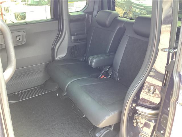 N-BOXカスタム ターボ イモビライザー 車線逸脱 ACC 衝突被害軽減 ベンチシート オートマチックハイビーム キーフリー ミュージックプレイヤー接続可 ESC パワステ DVD再生 両席エアバック サイドエアバッグ ABS(19枚目)