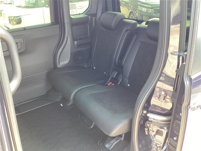 N-BOXカスタム ターボ イモビライザー 車線逸脱 ACC 衝突被害軽減 ベンチシート オートマチックハイビーム キーフリー ミュージックプレイヤー接続可 ESC パワステ DVD再生 両席エアバック サイドエアバッグ ABS(21枚目)