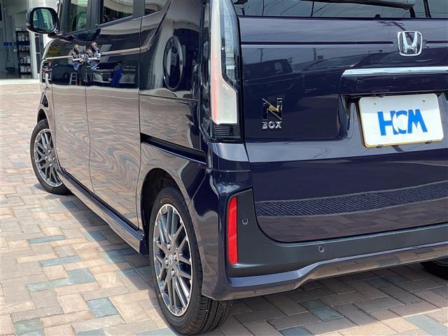 N-BOXカスタム ターボ イモビライザー 車線逸脱 ACC 衝突被害軽減 ベンチシート オートマチックハイビーム キーフリー ミュージックプレイヤー接続可 ESC パワステ DVD再生 両席エアバック サイドエアバッグ ABS(31枚目)