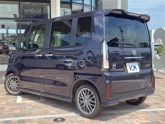 N-BOXカスタム ターボ イモビライザー 車線逸脱 ACC 衝突被害軽減 ベンチシート オートマチックハイビーム キーフリー ミュージックプレイヤー接続可 ESC パワステ DVD再生 両席エアバック サイドエアバッグ ABS(43枚目)