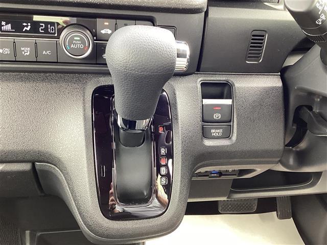 N-BOXカスタム ターボコーディネートスタイル Bluetooth対応 車線維持支援システム 両側電動ドア Rカメラ スマートキ- パワーステアリング VSA セキュリティ エアコン LEDライト パワーウィンドウ アイドリングストップ USB(7枚目)