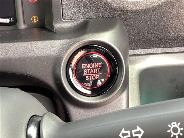 N-BOXカスタム ターボコーディネートスタイル Bluetooth対応 車線維持支援システム 両側電動ドア Rカメラ スマートキ- パワーステアリング VSA セキュリティ エアコン LEDライト パワーウィンドウ アイドリングストップ USB(13枚目)