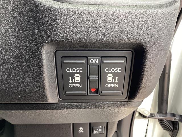 N-BOXカスタム ターボコーディネートスタイル Bluetooth対応 車線維持支援システム 両側電動ドア Rカメラ スマートキ- パワーステアリング ETC VSA セキュリティ エアコン LEDライト パワーウィンドウ アイドリングストップ(13枚目)