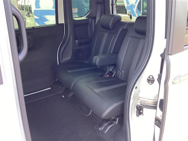 N-BOXカスタム ターボコーディネートスタイル Bluetooth対応 車線維持支援システム 両側電動ドア Rカメラ スマートキ- パワーステアリング ETC VSA セキュリティ エアコン LEDライト パワーウィンドウ アイドリングストップ(18枚目)
