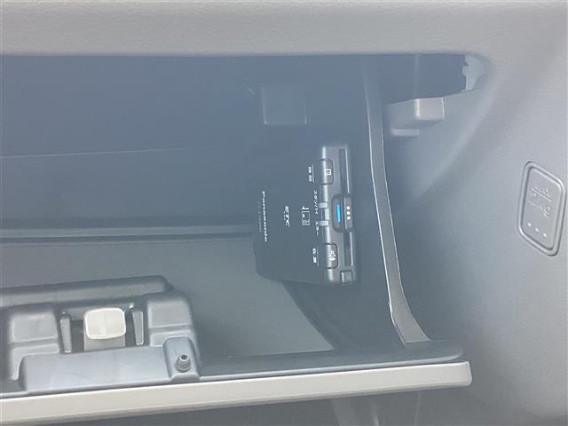 エブリイ PAリミテッド ミュージックプレイヤー接続可 車線逸脱警報システム 左右スライドドア フロントパワーウインドウ キーレスキー ナビTV フルセグ 助手席エアバック メモリナビ エアバック Aストップ ETC パワステ(7枚目)