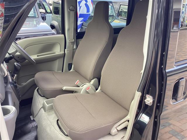 エブリイ PAリミテッド ミュージックプレイヤー接続可 車線逸脱警報システム 左右スライドドア フロントパワーウインドウ キーレスキー ナビTV フルセグ 助手席エアバック メモリナビ エアバック Aストップ ETC パワステ(10枚目)