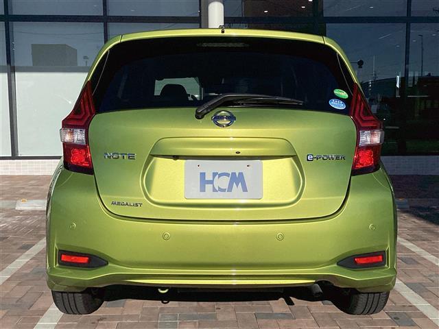 ノート e-パワー メダリスト FOUR 寒冷地仕様 地デジ 切替4WD 全周囲モニター クルコン ナビTV AUX 衝突被害軽減ブレーキ レーンアシスト エアバッグ ETC 横滑り防止装置 ドライブレコーダー スマートキー DVD キーレス(24枚目)