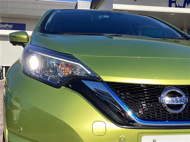 ノート e-パワー メダリスト FOUR 寒冷地仕様 地デジ 切替4WD 全周囲モニター クルコン ナビTV AUX 衝突被害軽減ブレーキ レーンアシスト エアバッグ ETC 横滑り防止装置 ドライブレコーダー スマートキー DVD キーレス(32枚目)