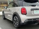 ジョンクーパーワークス　インテリジェントセーフティ　純正ディスプレイオーディオ　バックガイドカメラ　ＡｐｐｌｅＣａｒＰｌａｙ　ＡｎｄｒｏｉｄＡｕｔｏ　Ｂｌｕｅｔｏｏｔｈ　コーナーセンサー　ＨＵＤ　パドルシフト　ミラー型ＥＴＣ（10枚目）