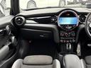 ジョンクーパーワークス　インテリジェントセーフティ　純正ディスプレイオーディオ　バックガイドカメラ　ＡｐｐｌｅＣａｒＰｌａｙ　ＡｎｄｒｏｉｄＡｕｔｏ　Ｂｌｕｅｔｏｏｔｈ　コーナーセンサー　ＨＵＤ　パドルシフト　ミラー型ＥＴＣ（18枚目）