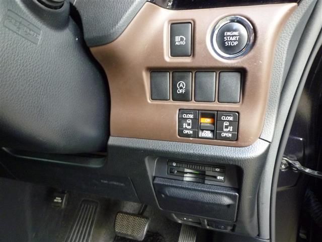 Gi 後カメラ 横滑り防止システム 本革 リアクーラー CD再生 ETC車載器 オートクルーズ オートハイビーム 地デジ エアコン LEDヘッドライト ナビ&TV パワステ オートライト キーレス ABS(29枚目)